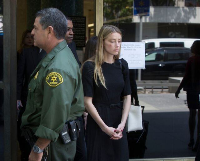 La actriz acusó a Johnny de violencia física