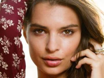 El provocativo baile de Emily Ratajkowski