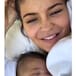 Kylie Jenner sufre en sesión de fotos