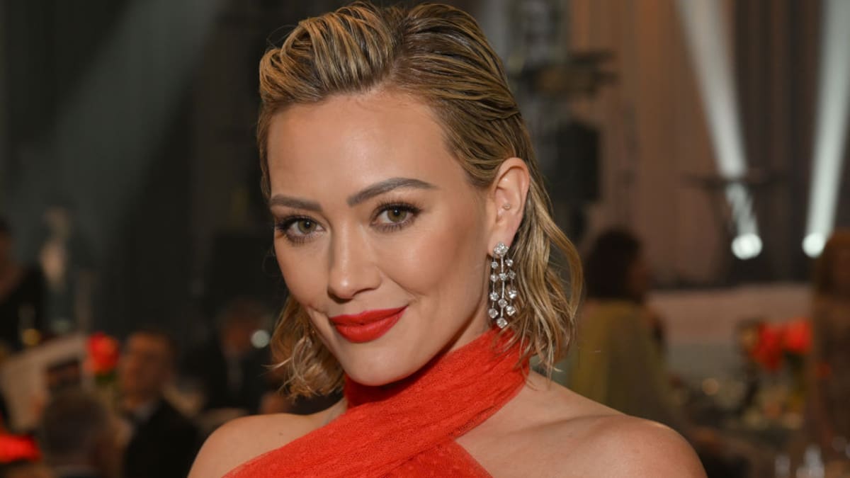 Hilary Duff habla por fin sobre su histórica rivalidad con Lindsay Lohan