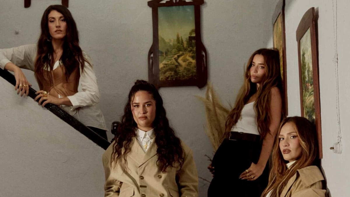 Lola Índigo estrena “Tus Iniciales”: Una fusión de reggaetón, flamenco y el universo de García Lorca