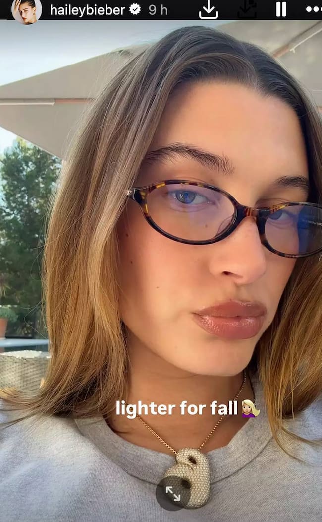 Hailey bieber decidió cambiar de look para el otoño