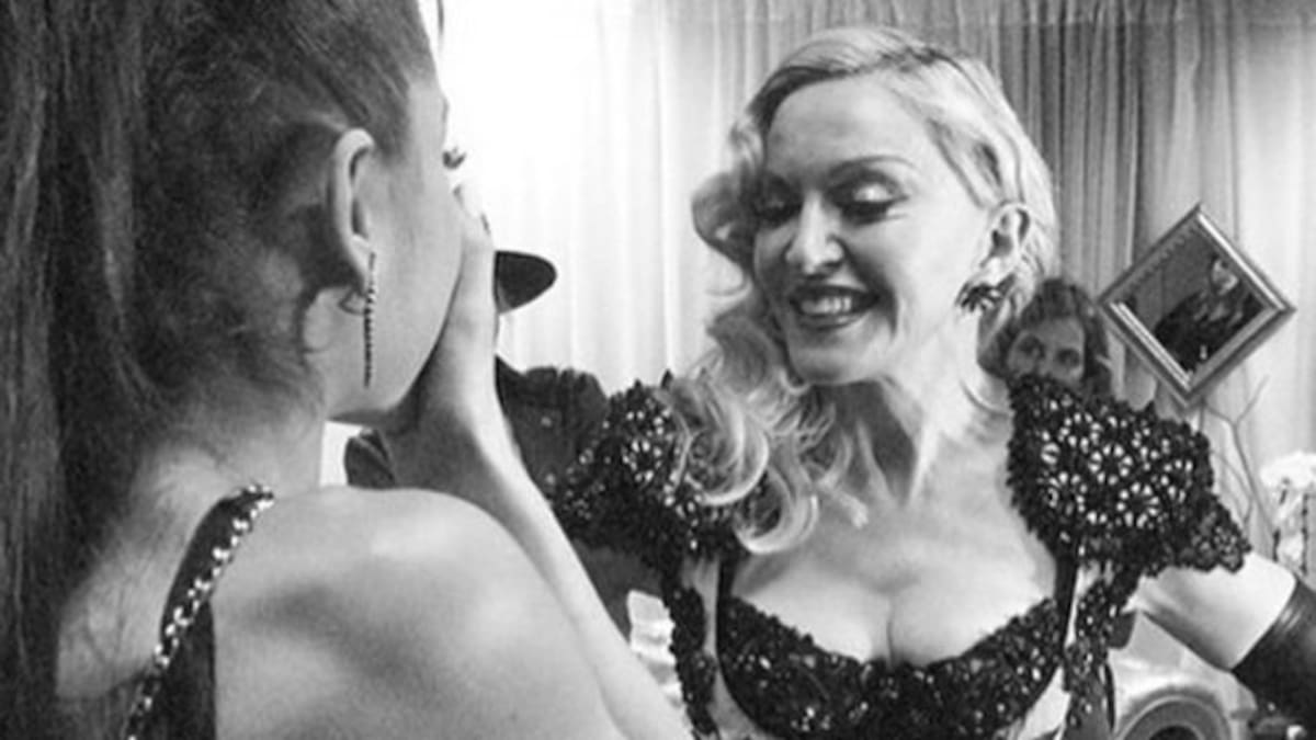 ¡Madonna hizo twerking en dúo!