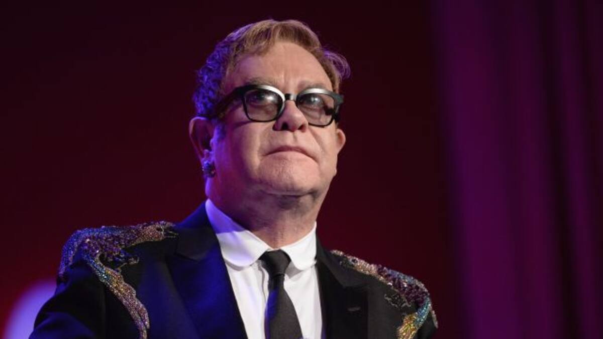 Elton John atraviesa el momento más difícil de su vida