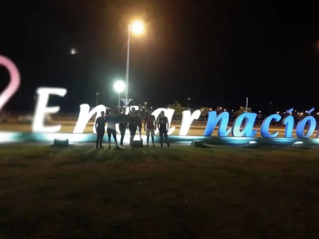 El primer viaje es la playa en Paraguay, el siguiente es llevarlos a Brasil