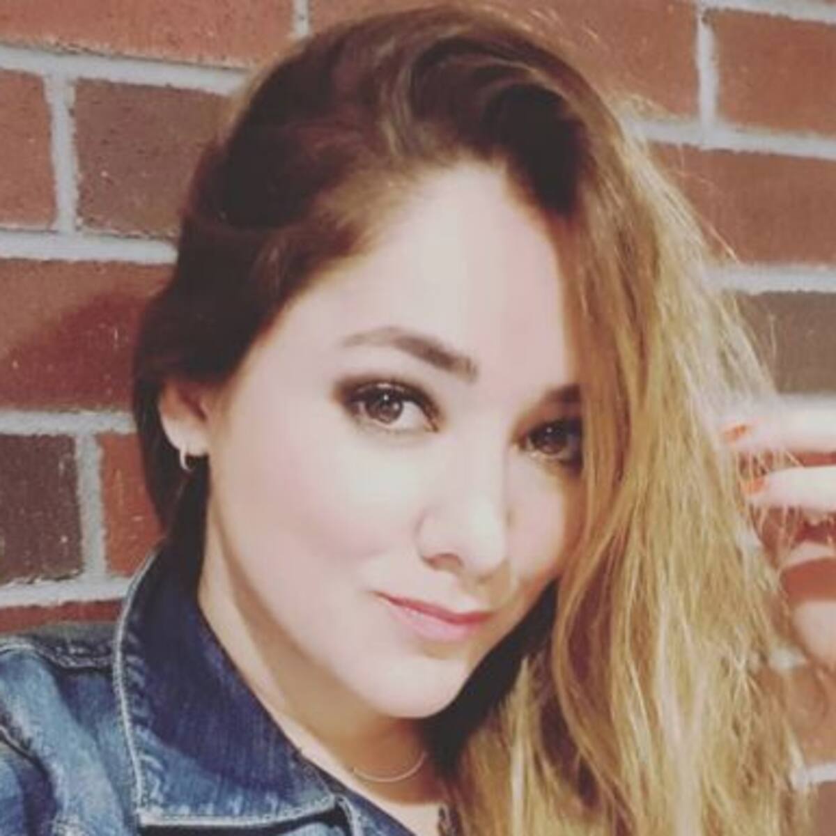 Sherlyn seduce las redes con foto en traje de baño