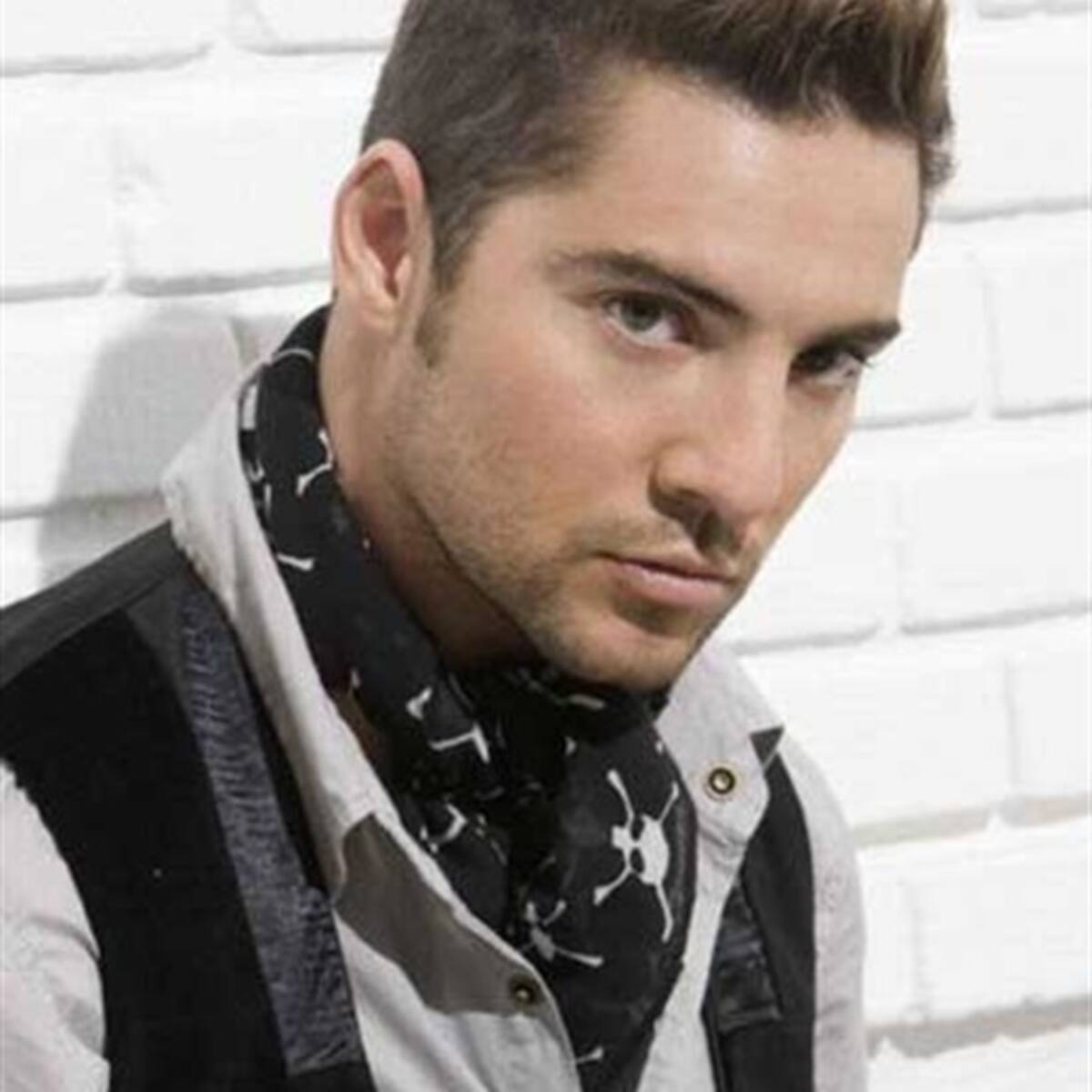 Detienen a una fan que intentó extorsionar a Bisbal