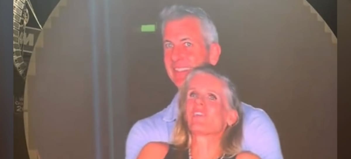 Kristin Cabot y Andy Byron