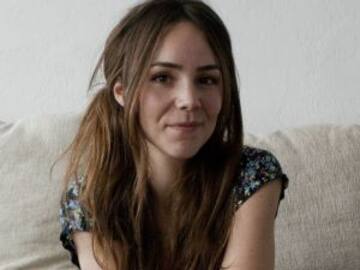 Camila Sodi comparte "topless" y lo elimina de Instagram