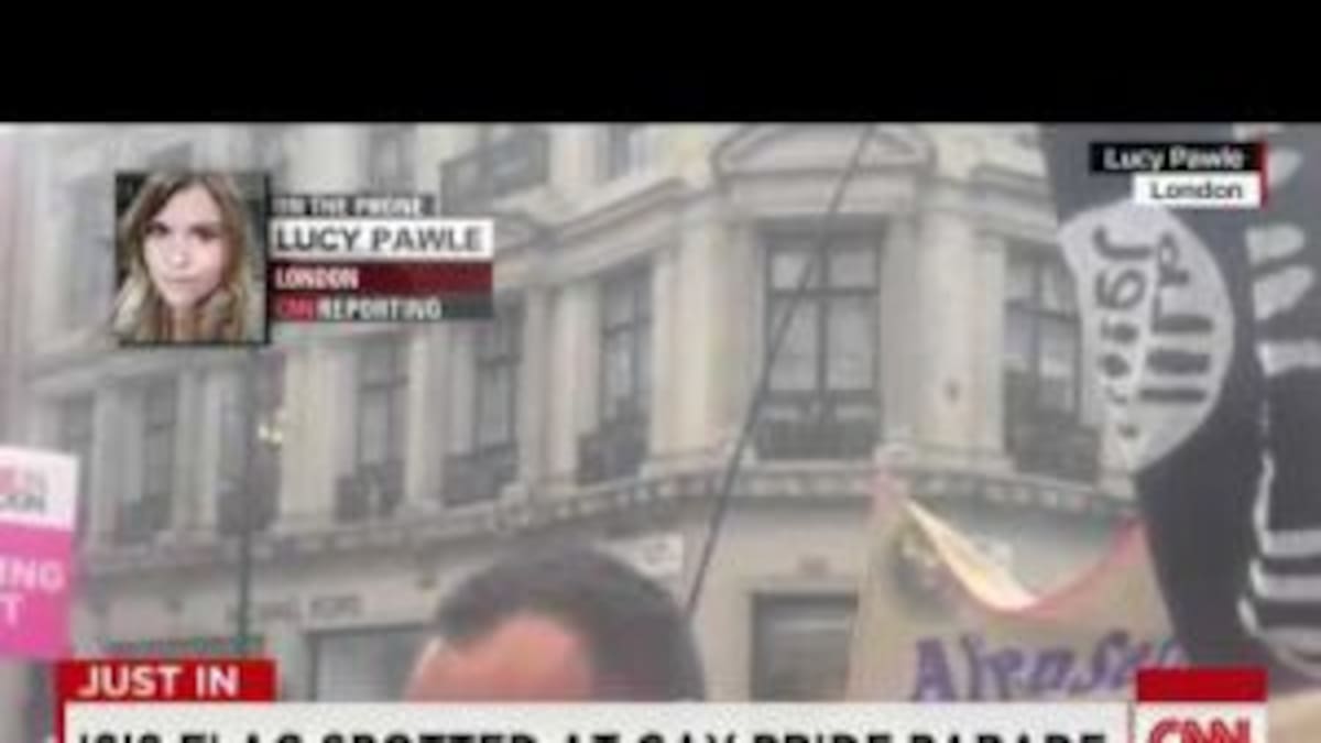 CNN confunde bandera del Estado Islámico con una de dildos.