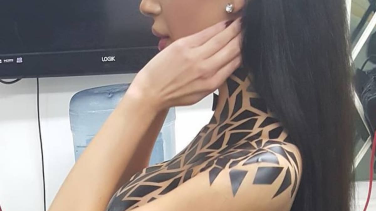 La nueva "ropa" de cinta adhesiva que nos trae vueltos locos