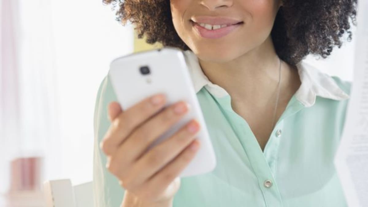 Cómo reproducir audios de Whatsapp sin que aparezcan las palomitas azules