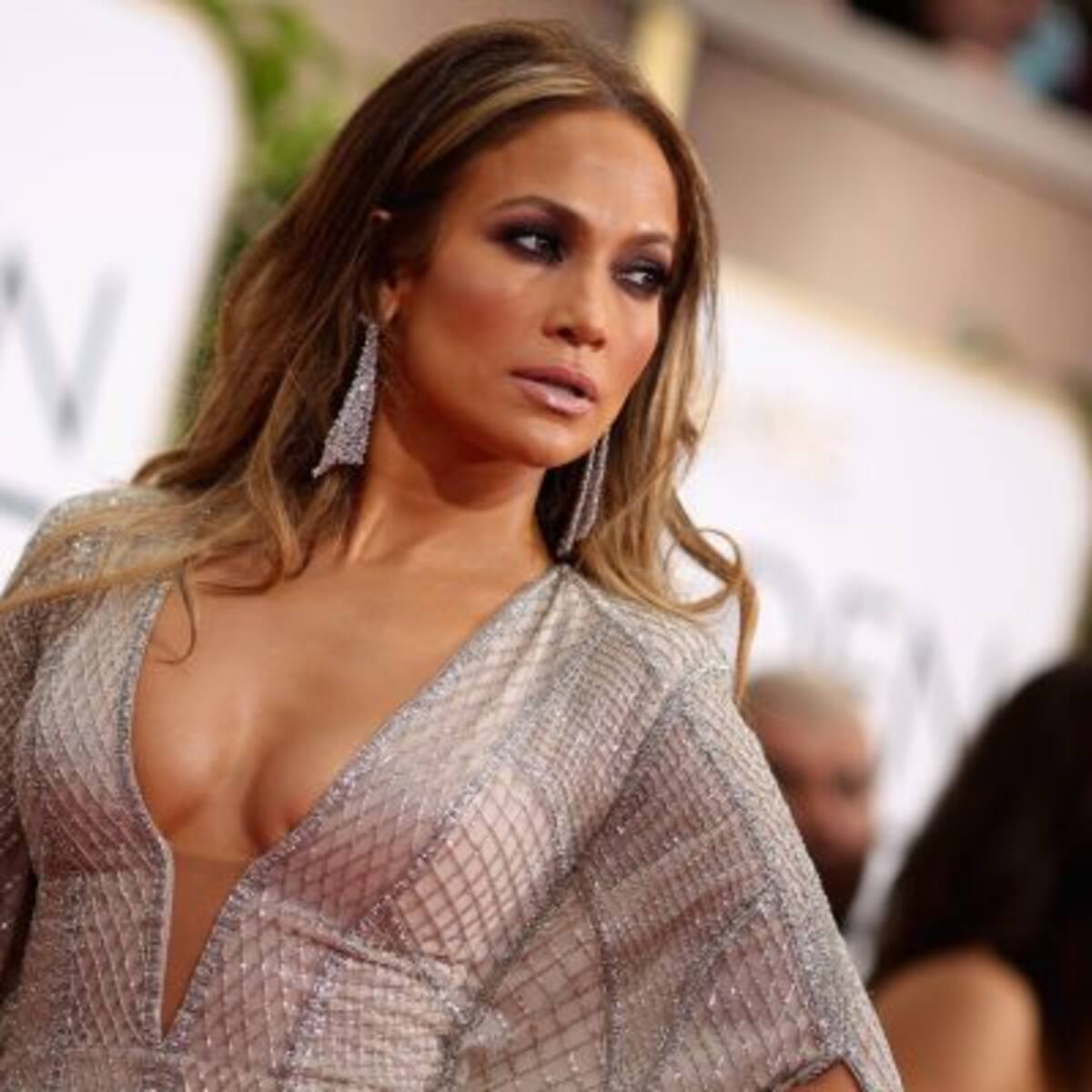 Al hijo de Jennifer Lopez le incomoda su sexy mamá