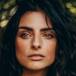 Aislinn Derbez cautiva con pronunciado escote