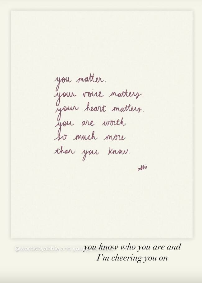 Selena Gomez defendió a Hailey Bieber