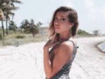 Frida Sofía comparte rutina de ejercicio en traje de baño