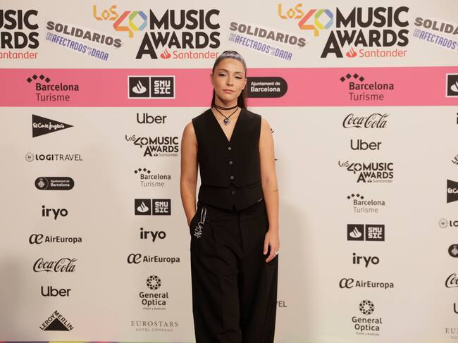 Elena Farga, como muchos otros artistas, ha asistido a LOS40 Music Awards Santander para unirse por una gran causa solidaria en nombre de la música. Sin duda, una disciplina artística que en estos instantes es una herramienta muy potente capaz de cambiar el mundo, no importa cuan grande o pequeña sea la acción.