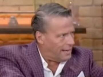 Alfredo Adame firma contrato para pelear contra Carlos Trejo