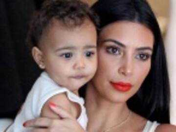 Kim Kardashian en espera de la cigüeña