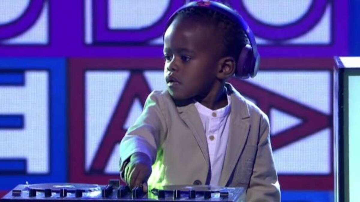 Tiene 3 años y ya es DJ