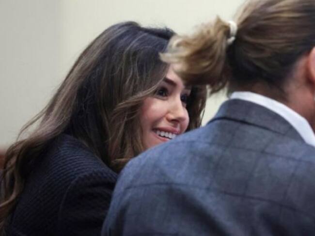 ¿Johnny Depp estrena amor?