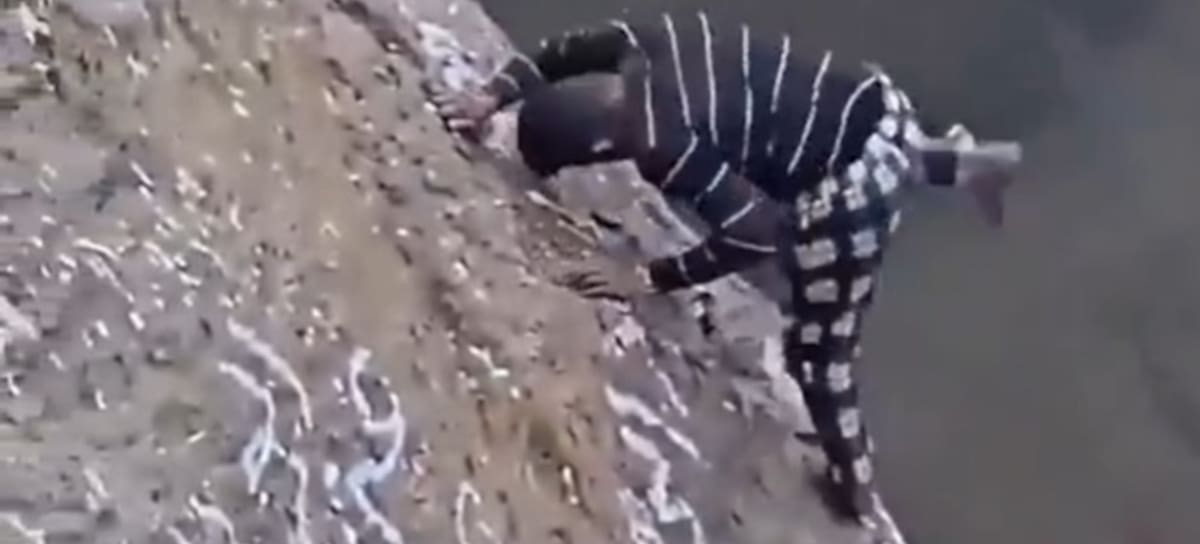 Spiderman del Yemen muere al caer dentro del cráter de un volcán