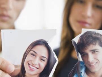 El verdadero significado de que una pareja se muestre demasiado en redes sociales