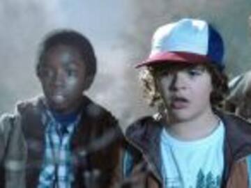 Museo relanzará la sudadera de brontosaurio de Dustin