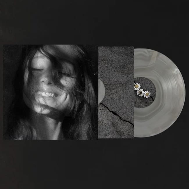 Portada de "Petal" de Ariana Grande.