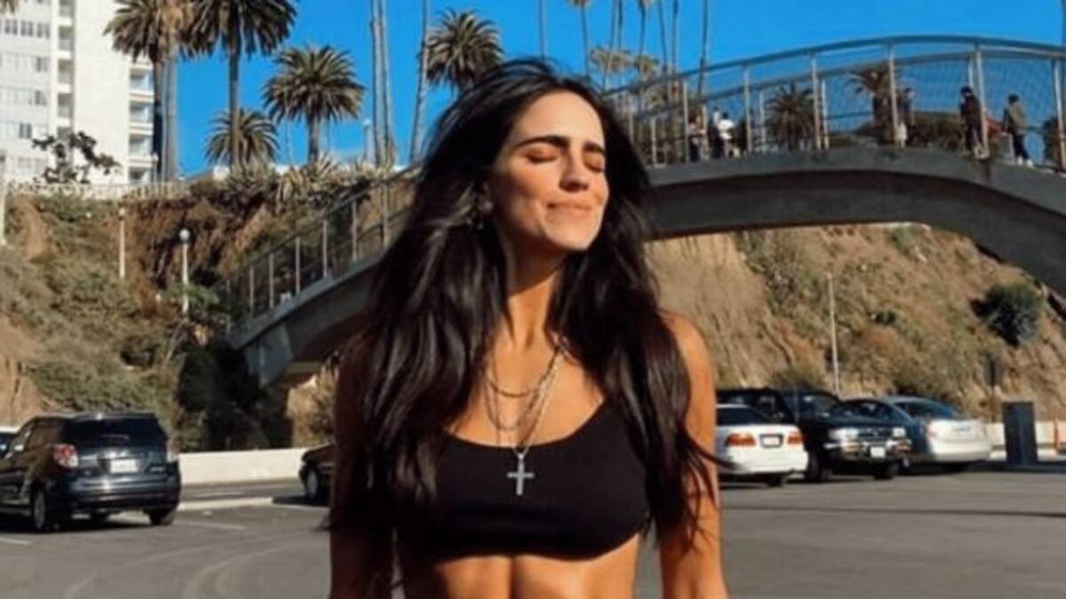 Bárbara de Regil y sus memes por rutinas de ejercicio en casa