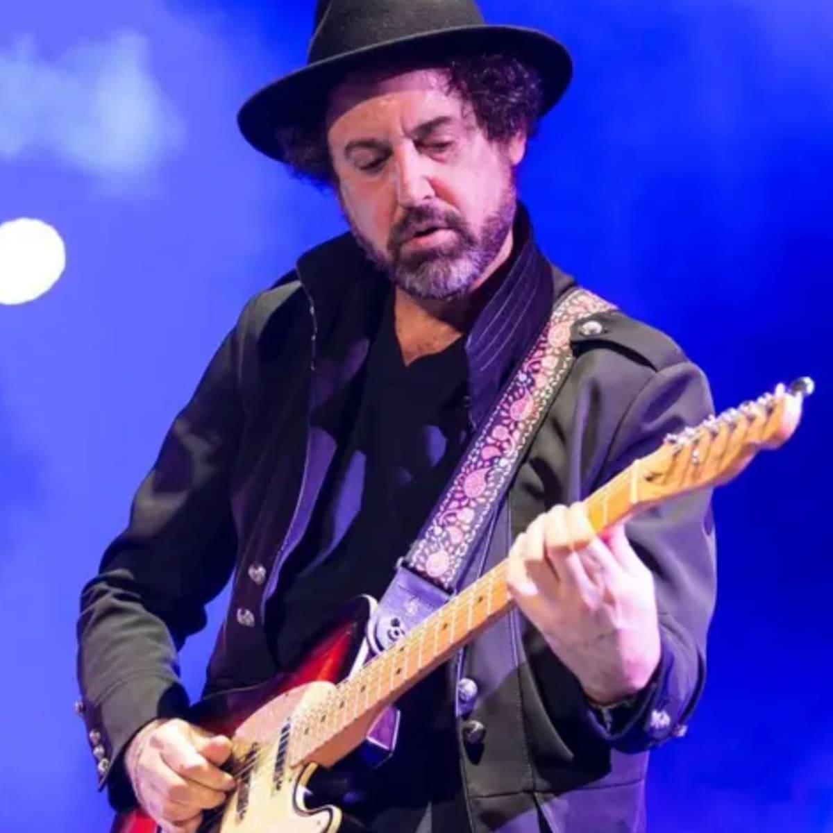 ¿Cuál es el estado de salud de Alejandro Marcovich, el ex guitarrista de Caifanes, tras sufrir un derrame cerebral?
