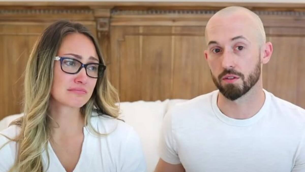 Investigan a youtubers que devolvieron a su hijo adoptivo