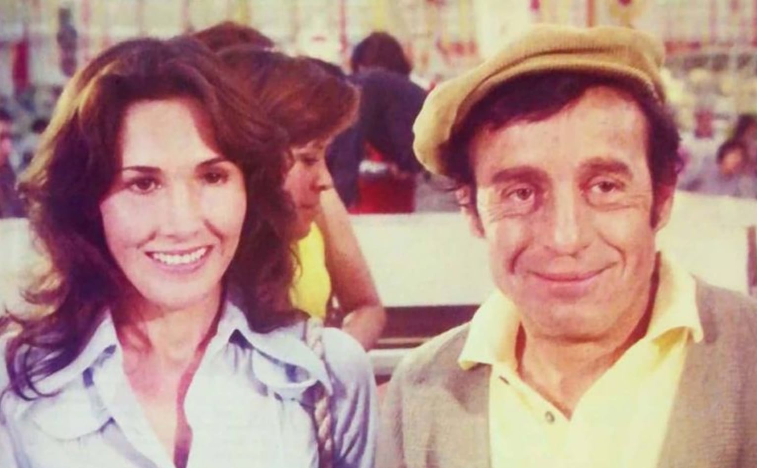 Chespirito: La trama de infidelidades con Florinda Meza y un beso que lo  cambió todo | Actualidad | LOS40 México
