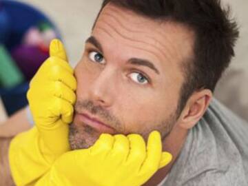 El aseo en casa es causa de divorcio en los hombres