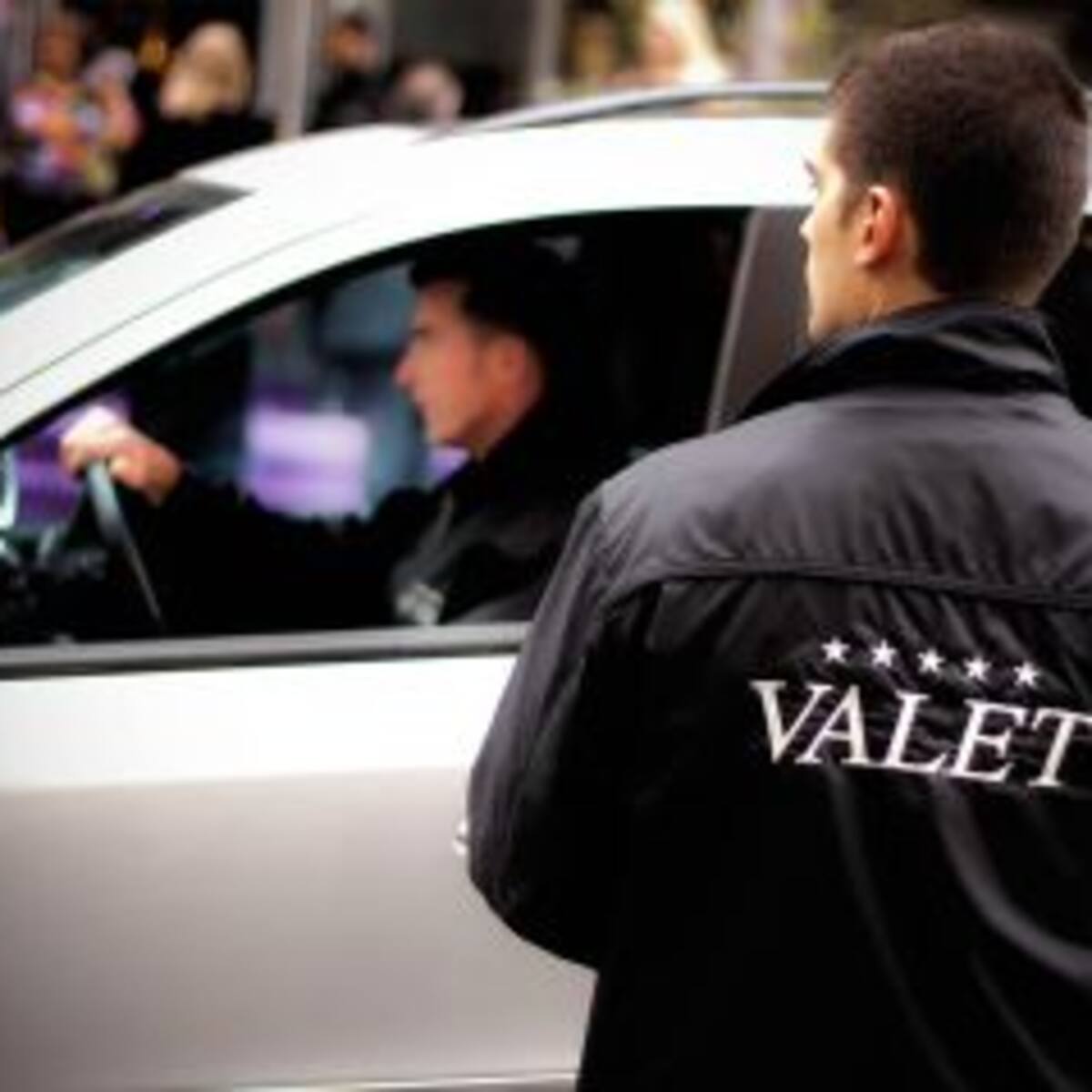 Facundo descubre robando a un Valet Parking