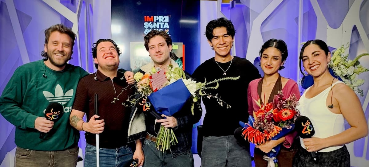 Los protagonistas de Nadie Nos Va a Extrañar junto a los conductores de Impresentables
