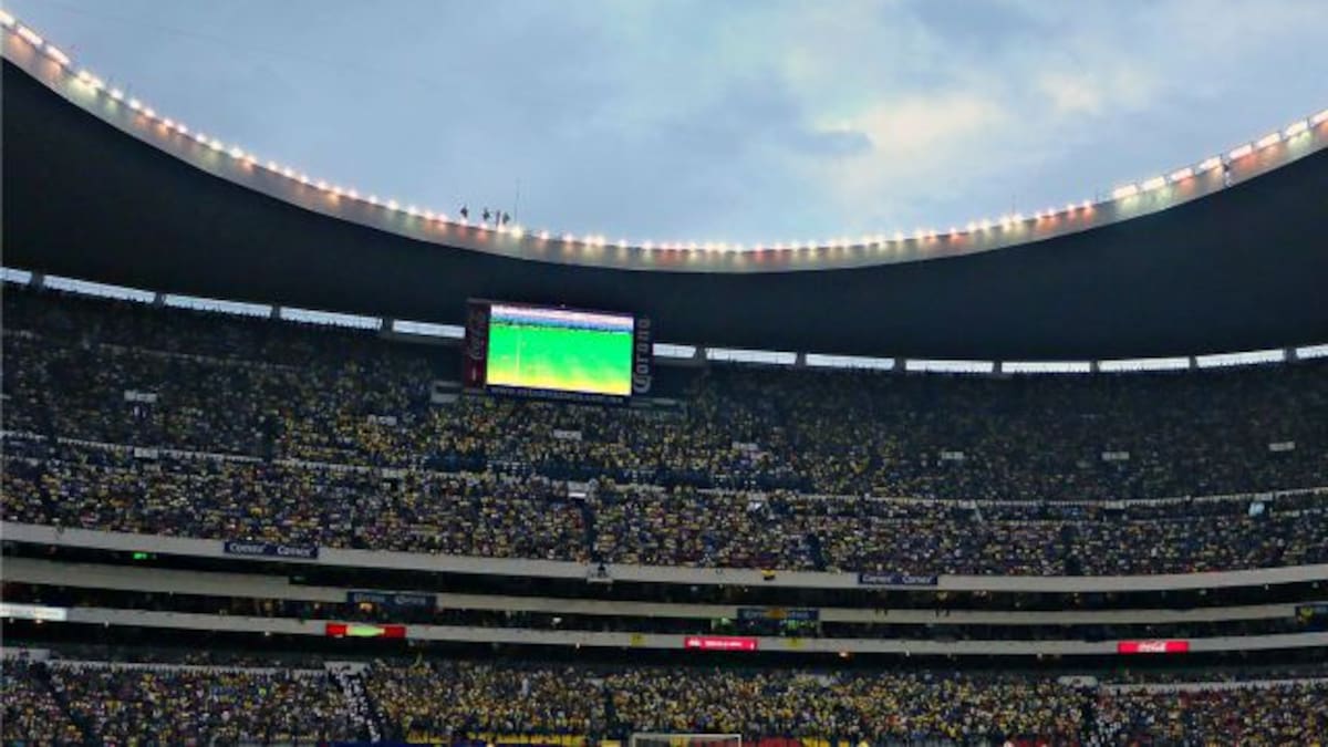 Lamentan el fallecimiento de la voz más grande del Estadio Azteca
