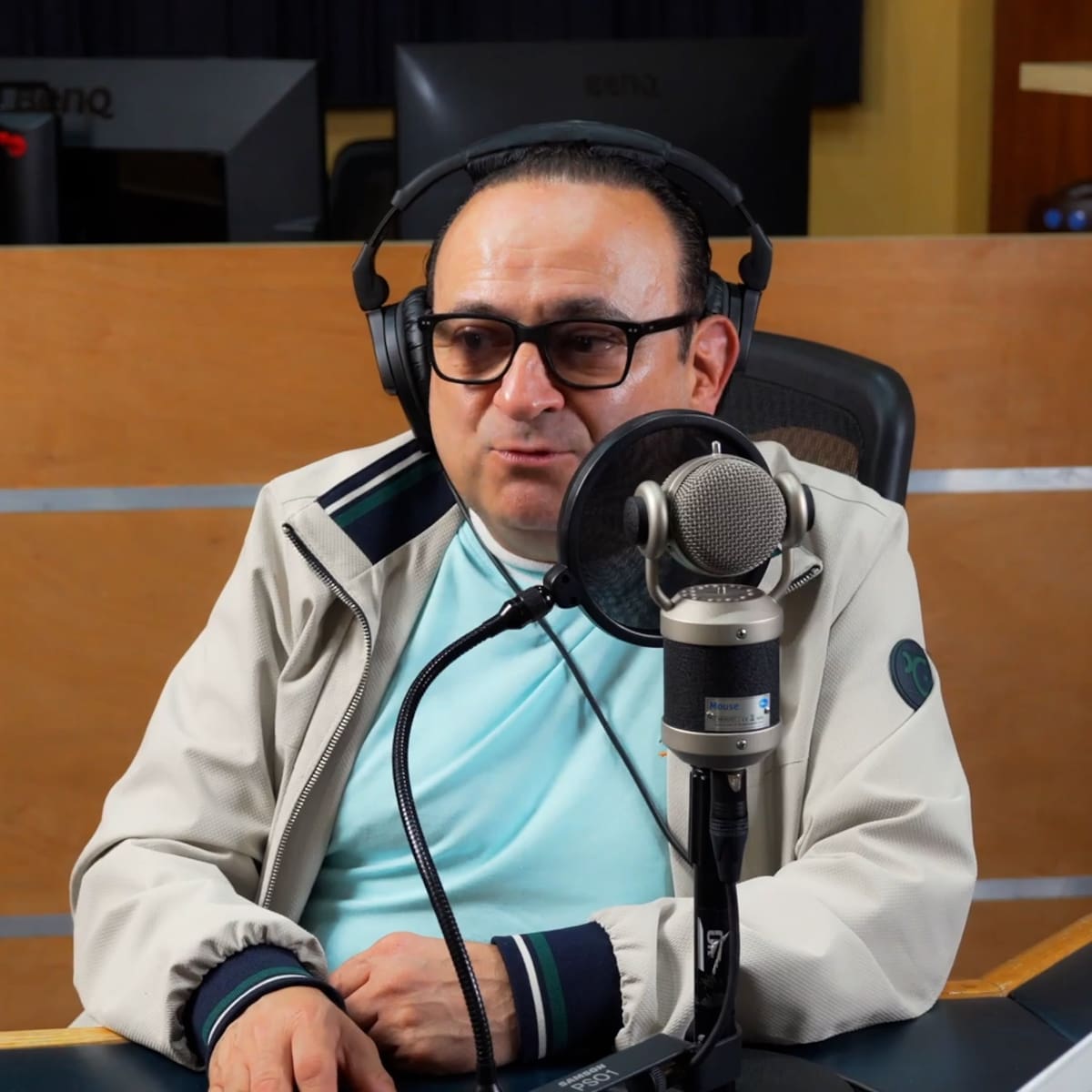 Lalo España en LOS40: De la censura de 'Márgara Francisca' al éxito imparable de 'Germán' en Vecinos