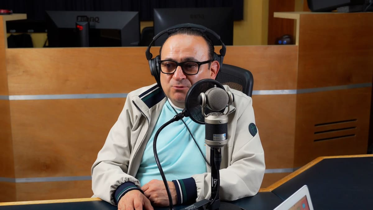 Lalo España en LOS40: De la censura de 'Márgara Francisca' al éxito imparable de 'Germán' en Vecinos