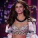 Taylor Hill presume sus estrías en redes sociales