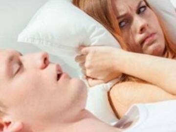 ¿Por qué una persona habla dormida?