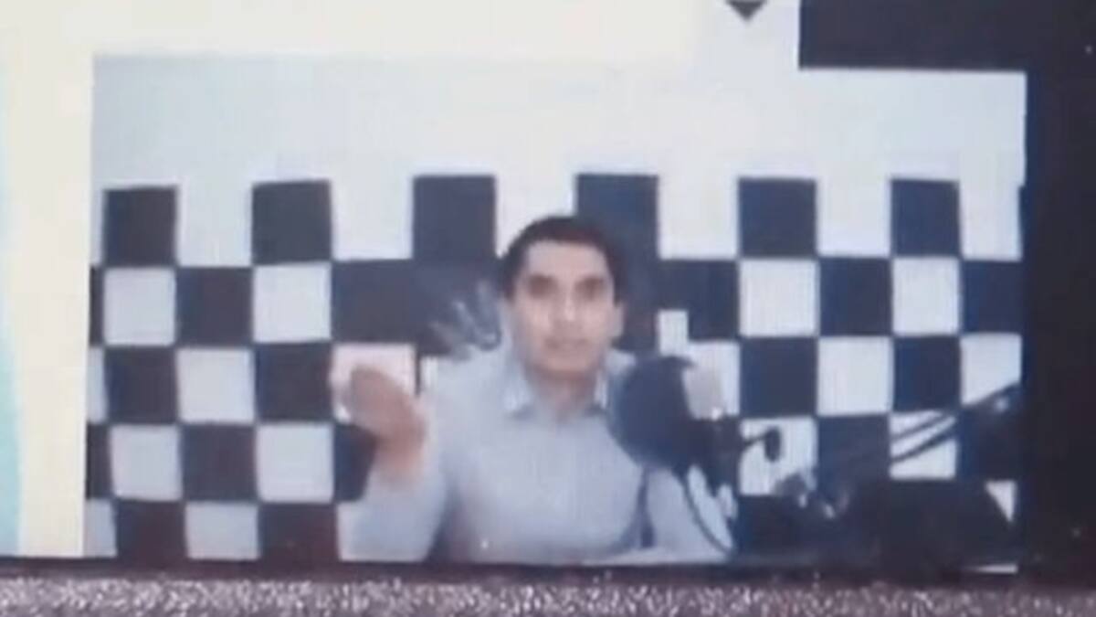"Compañere; me dicen eso y los saco": Denuncian a maestro que critica lenguaje inclusivo