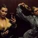 BELLA Y GIGI HADID CAUSAN POLÉMICA POR FOTO SIN ROPA