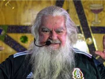 El Brujo Mayor predice al nuevo presidente de México y al ganador del mundial