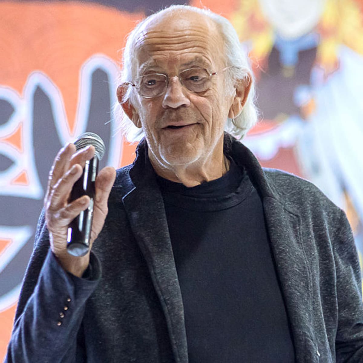 Christopher Lloyd conquista la CCXP México 2026: un viaje entre el tiempo y la nostalgia