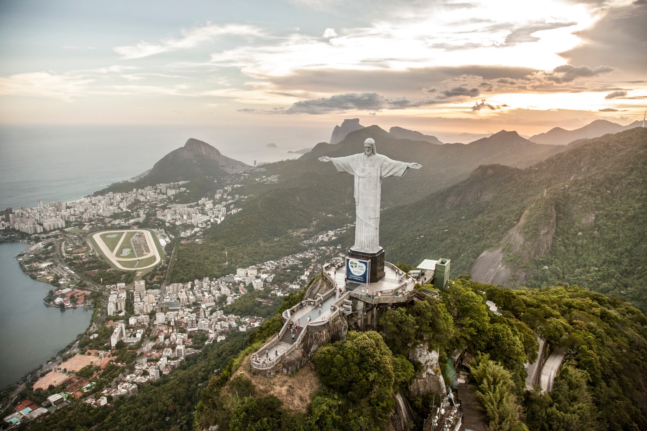 Muerte influencer en accidente aéreo en Brasil
