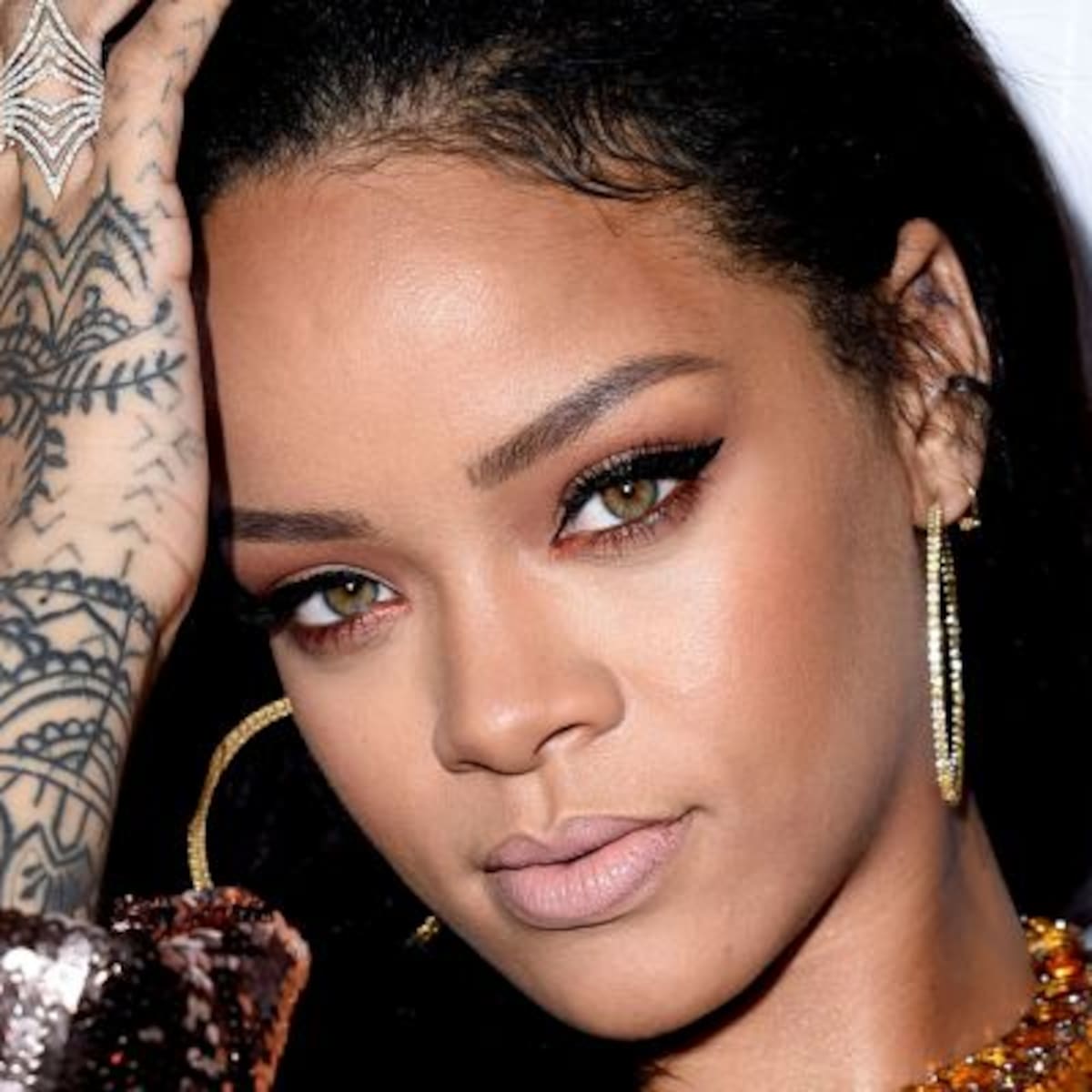 Rihanna estrenará un nuevo éxito