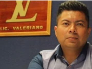 El Licenciado Valeriano ya contestó a los memes