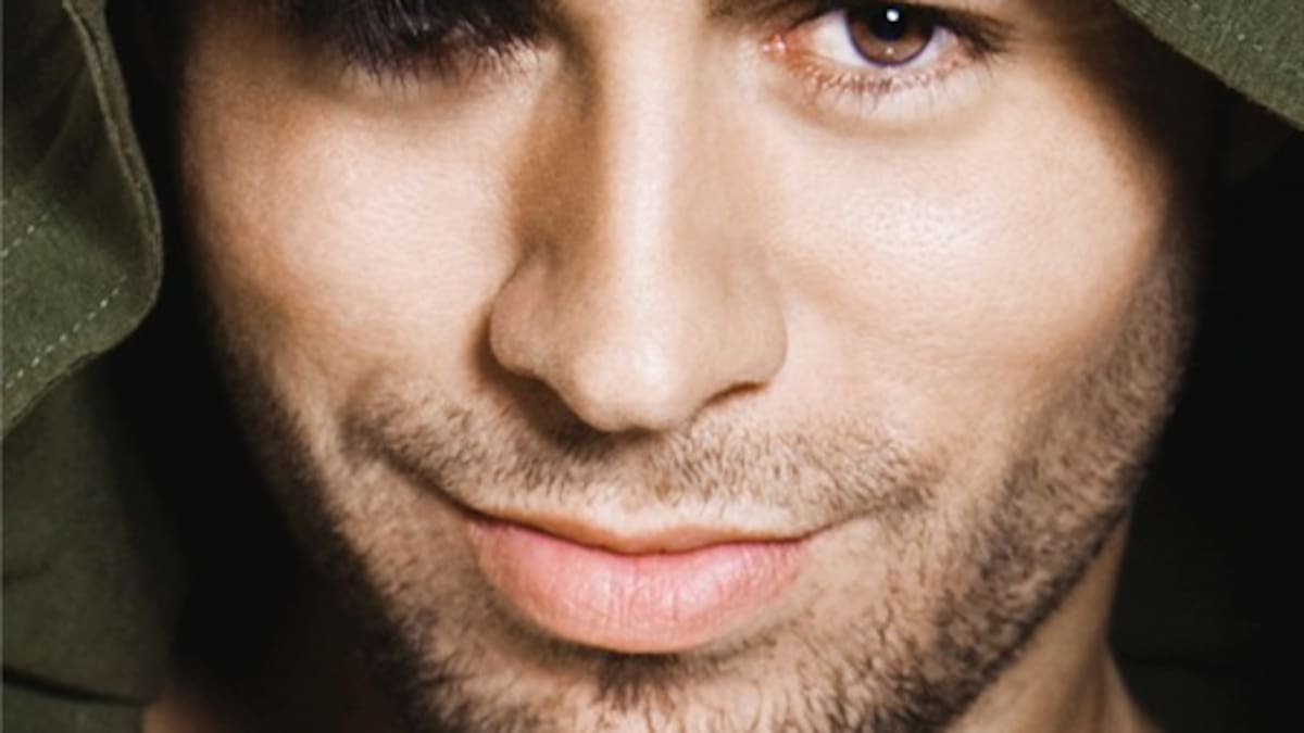 10 razones para desear a Enrique Iglesias