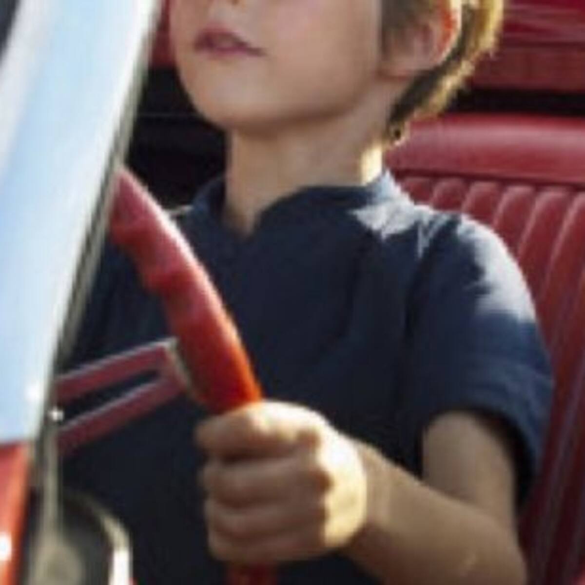 Un ebrio pide a niño que conduzca su auto en Ohio